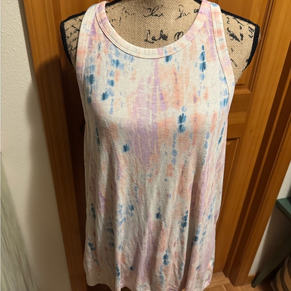 Old Navy Pastel Swirl UltraLite Go-Dry & Tie Dye Active Tank Tops set XXL - Picture 3 of 10
